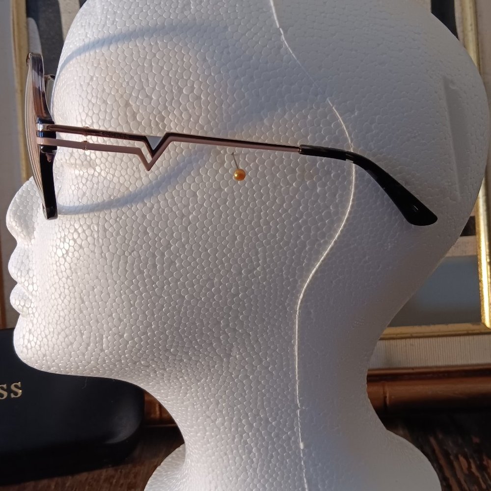 Guess Colored Havana eyeglasses